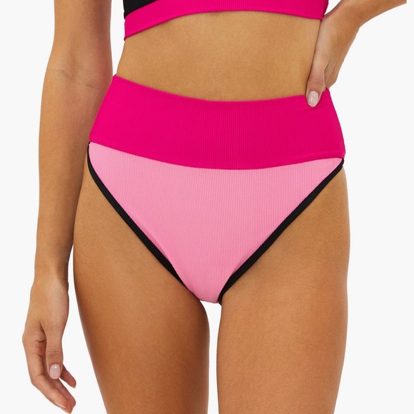 Beach Riot Other - Beach Riot Pink High Waist Bikini Bottoms
BEACH RIOT
Color: Amour Colorblock